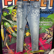 Load image into Gallery viewer, Purple P001 Paint Splatter Skinnt Jeans Size 36”