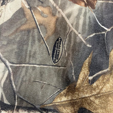 Load image into Gallery viewer, Liberty Real Tree Camo Jacket Size M
