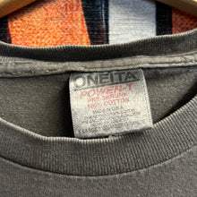 Load image into Gallery viewer, Vintage 90’s Wolves Tee Size XL