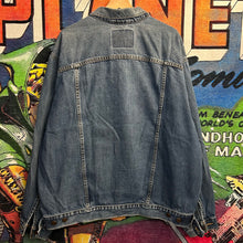 Load image into Gallery viewer, Y2K Levi Strauss Denim Jacket Size XL