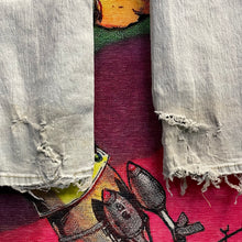 Load image into Gallery viewer, Y2K Angel Low Rise Angel Jeans Size 26”