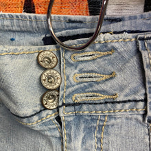 Load image into Gallery viewer, Y2K Angel Low Rise Jeans Size 25”