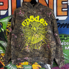 Load image into Gallery viewer, Sp5der Real Tree OG Camo Web Hoodie Size Large
