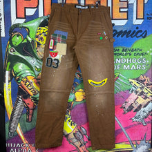Load image into Gallery viewer, Billionaire Boys Club Embroidered Cargo Pants Size 36
