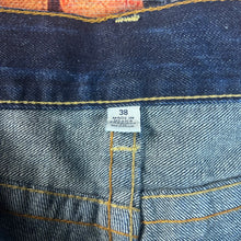 Load image into Gallery viewer, True Religion Cut Jorts Size 38”

