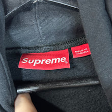 Load image into Gallery viewer, Supreme Girl With A Pearl Earring Hoodie Size Large
