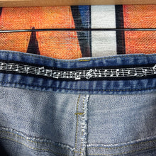 Load image into Gallery viewer, Number (N)ine Loveless Distressed Jeans Size 31”
