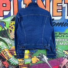Load image into Gallery viewer, Vintage 80s Lee Denim Jacket Size Small
