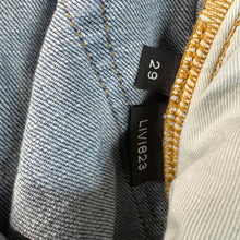 Load image into Gallery viewer, Purple Jeans Style P0004 Size 29&quot;
