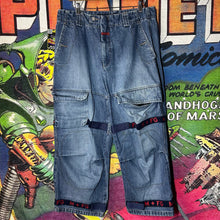 Load image into Gallery viewer, Y2K Marithe Francois Girbaud Baggy Cargo Jeans Size 34”
