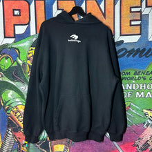 Load image into Gallery viewer, Balenciaga AW22 3B Logo Hoodie Size Medium
