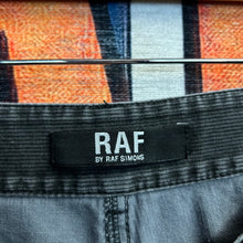 Load image into Gallery viewer, Raf Simons Jeans Size 28
