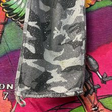 Load image into Gallery viewer, Vale Valley Camo Jogger Pants Stone Crystal Size 36
