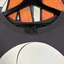 Load image into Gallery viewer, Bounty Hunter Long Sleeve Sweatshirt Size Large
