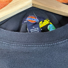 Load image into Gallery viewer, Y2K Dickies Built-In Thermal LongSleeve Size XL￼
