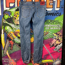 Load image into Gallery viewer, 424 Jeans Size 40&quot;
