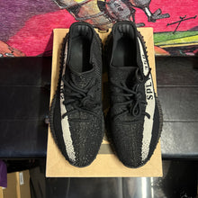 Load image into Gallery viewer, Yeezy Adidias Boost 350 V2’s Oreo Size 12
