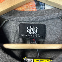 Load image into Gallery viewer, Rock &amp; Republic Raglan Tee Size Medium
