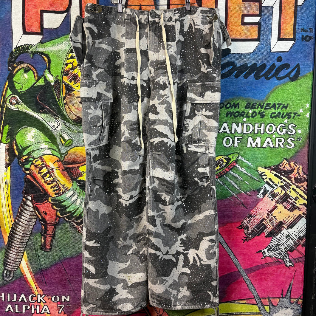 Vale Valley Camo Jogger Pants Stone Crystal Size 36