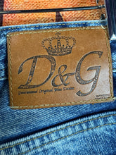 Load image into Gallery viewer, Y2K Dolce &amp; Gabbana Distressed Size 30
