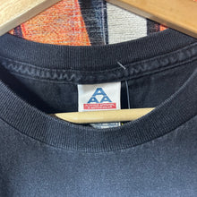 Load image into Gallery viewer, Y2K Fractions ‘5 Out of 4 People’ Joke Tee Size XL
