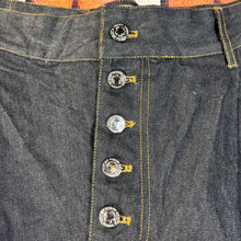 Load image into Gallery viewer, Neux Debut Denim Shorts Size 30&quot;
