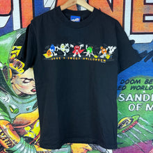 Load image into Gallery viewer, Y2K M&amp;M’S Halloween Graphic Tee Size Medium
