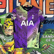 Load image into Gallery viewer, Nike Tottenham Spurs Soccer Jersey Size Youth Large
