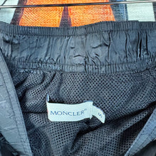 Load image into Gallery viewer, Moncler Black Shorts Size Small
