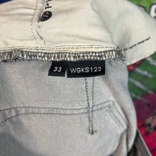 Load image into Gallery viewer, Purple Distressed Skinny Jeans Grey Size 33”
