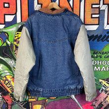 Load image into Gallery viewer, Vintage 90s Wrangler Denim Bomber Jacket Size Large
