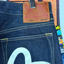 Load image into Gallery viewer, Evisu Logo-Print Multi-Pockets Regular-Fit Denim Jeans Size 30&quot;
