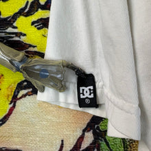 Load image into Gallery viewer, DC Shoes Logo Tee Size Medium
