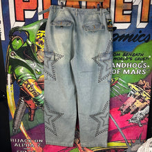 Load image into Gallery viewer, NWT Vale All Star Denim Size 34”
