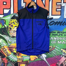 Load image into Gallery viewer, The North Face Blue And Black Vest
Size Small
