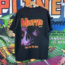 Load image into Gallery viewer, Y2K 2001 Misfits ‘Cuts from the Crypt’ Band Tee Size Large
