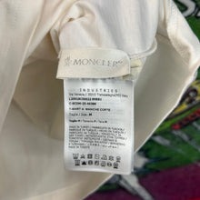 Load image into Gallery viewer, Moncler MonDuck Tee Size Medium
