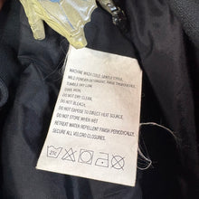 Load image into Gallery viewer, The North Face Mountain Light GORE-TEX Jacket Size Large
