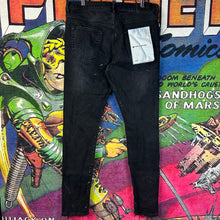 Load image into Gallery viewer, Purple Brand Skinny Jeans Black Size 33”
