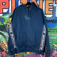 Load image into Gallery viewer, Supreme Text Rib Hoodie Size Large
