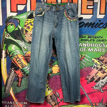 Load image into Gallery viewer, Y2K LRG Baggy Skater Jeans Size 36
