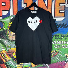 Load image into Gallery viewer, COMME des GARÇONS PLAY White Heart Logo Tee Size XL
