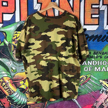 Load image into Gallery viewer, Vintage Y2K No Boundaries Camo ‘Can You See Me Now’ Ringer Tee Size XL
