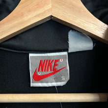 Load image into Gallery viewer, Vintage 90’s Nike Jacket Size Small

