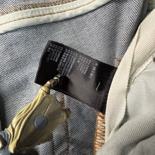 Load image into Gallery viewer, AMIRI MX1 Ripped Skinny Fits Jeans Size 30&quot;
