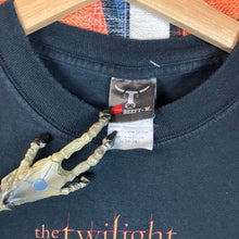 Load image into Gallery viewer, The Twilight Saga New Moon Movie Promo Tee Size S
