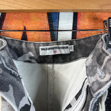 Load image into Gallery viewer, Vale Valley Camo Jogger Pants Stone Crystal Size 36
