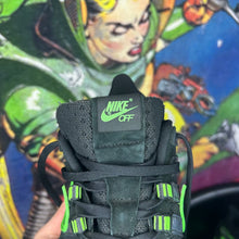 Load image into Gallery viewer, Nike OFF-WHITE Rubber Dunks Green Strike Size 9

