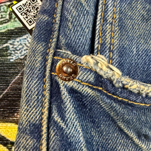 Load image into Gallery viewer, Purple Brand Jeans Vintage Aged Slim Jeans Size 32
