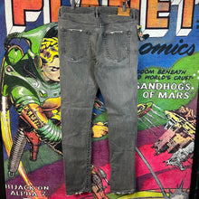 Load image into Gallery viewer, Purple Brand Distressed Grey Skinny Jeans Size 34”

